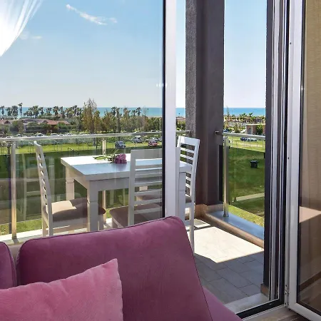 Two-bedroom In Durres Apartamento *