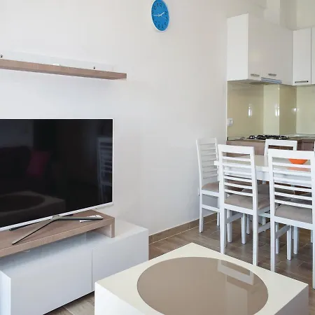 Apartamento Two-bedroom In Durres *